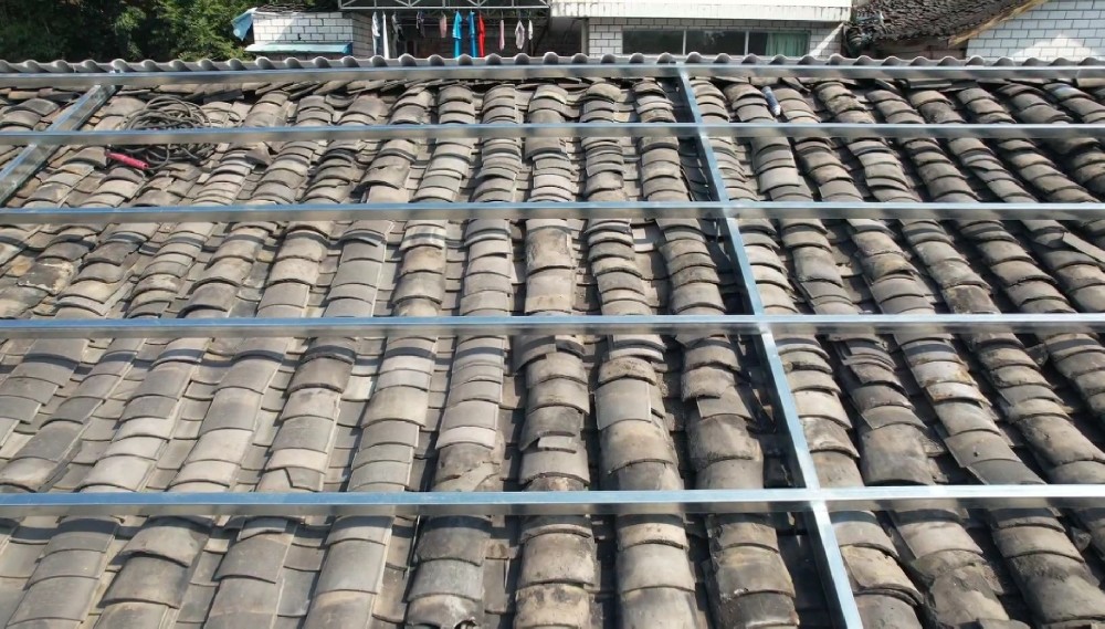 樹脂瓦用什么做架子？樹脂瓦屋頂骨架用什么材料好