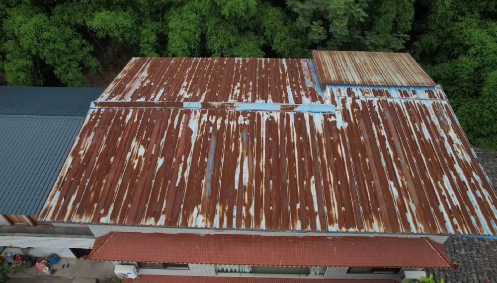 彩鋼瓦壽命時(shí)間長還是樹脂瓦壽命時(shí)間長